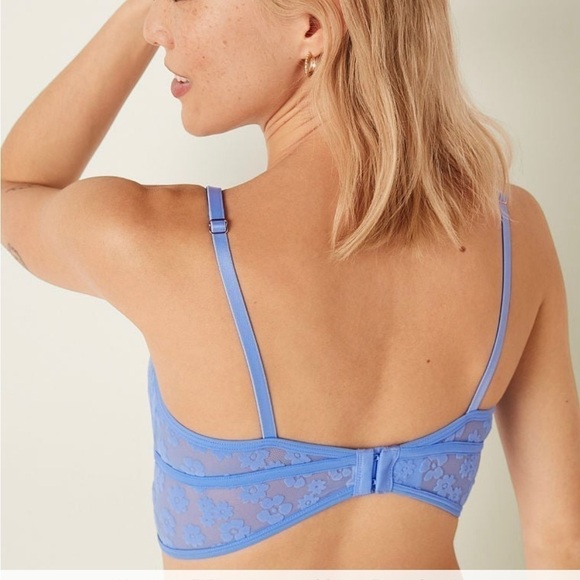 VS Pink Wireless Flocked Mesh Bralette Large-DD Cornflower Blue Daisy - Picture 4 of 10